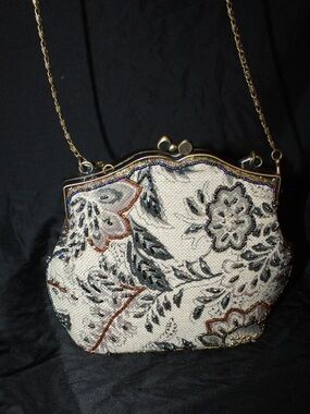 Vintage Beaded Floral Evening Bag in Cream and Black